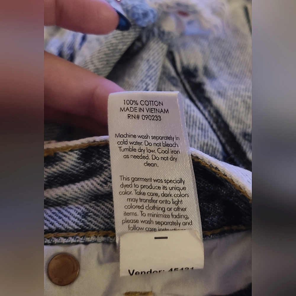 PACSUN |VINTAGE HIGH RISE DISTRESSED CUTOFF SHORTS | SIZE 22 - Picture 6 of 16